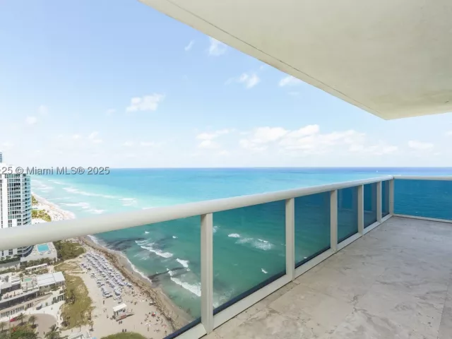 2-bedroom condo for rent in Hallandale Beach - 1830 S Ocean Dr 2801 - MondialRealty