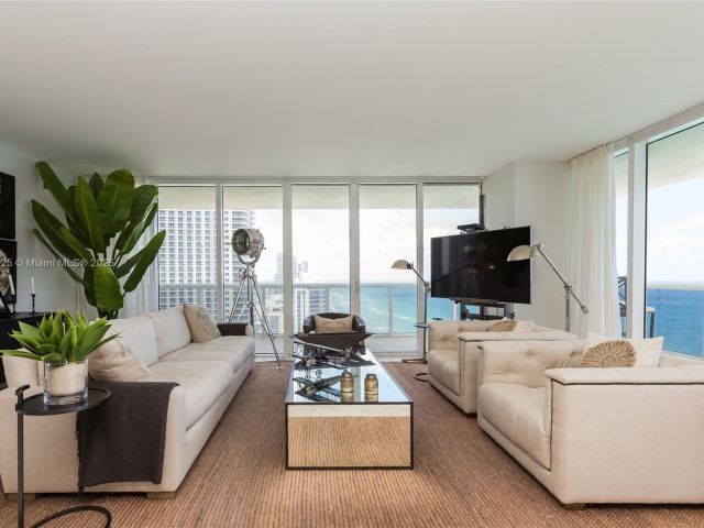 Apartment for rent  Unit #2801 - photo 6211847