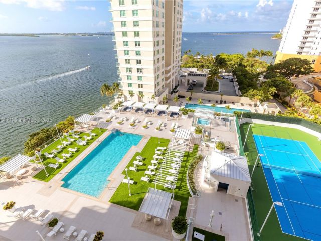 Apartment for sale  Unit #1210 - photo 6203235