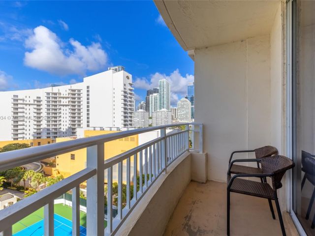 Apartment for sale  Unit #1210 - photo 6203238