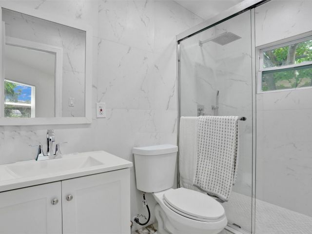 Home for sale at 623 NW 11 Avenue 1-3 - photo 6203303