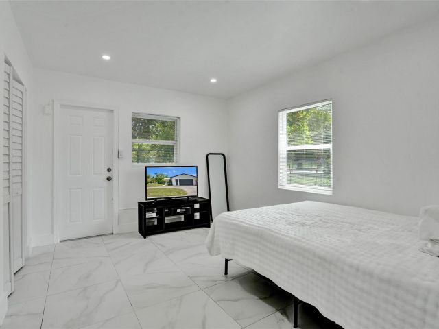 Home for sale at 623 NW 11 Avenue 1-3 - photo 6203304