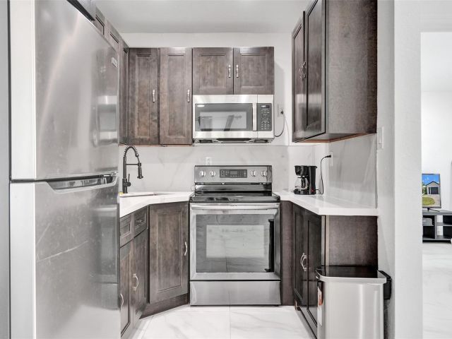 Home for sale at 623 NW 11 Avenue 1-3 - photo 6203307