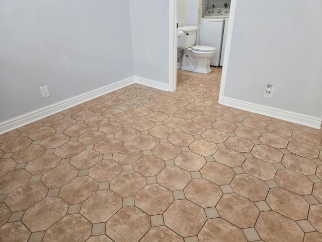 Home for rent at 1505 Augusta Circle 119 - photo 6214511