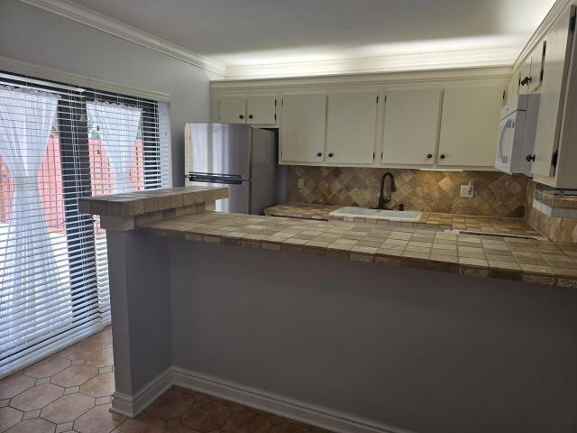 Home for rent at 1505 Augusta Circle 119 - photo 6214516