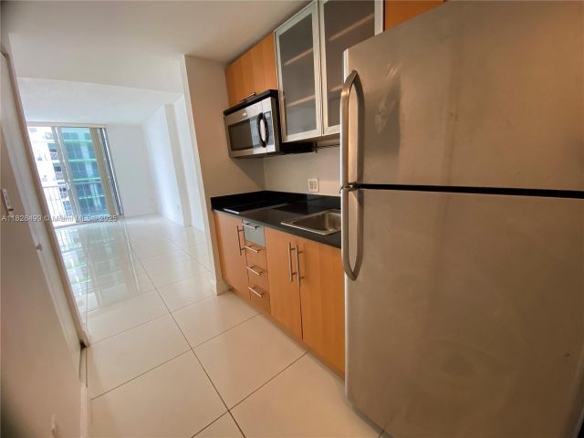 Apartment for sale  Unit #2707 - photo 6239364