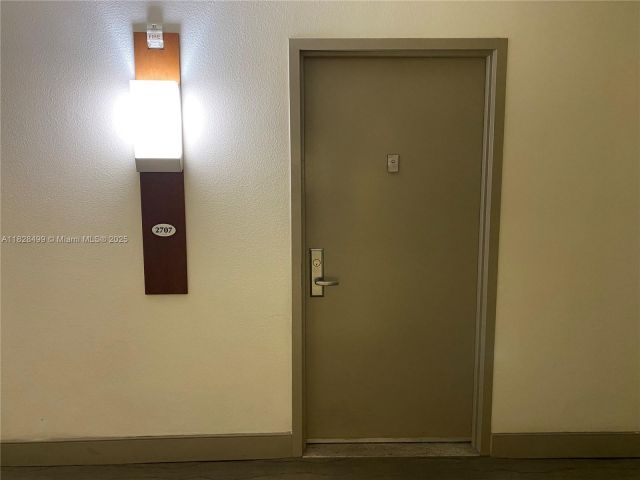 Apartment for sale  Unit #2707 - photo 6239367