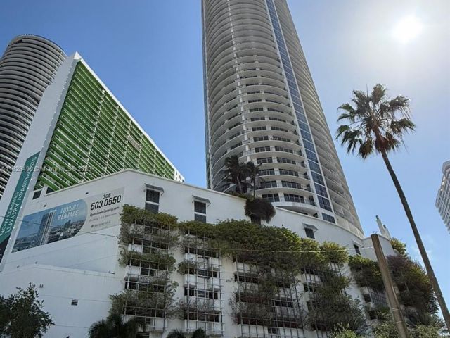 Apartment for sale  Unit #2707 - photo 6239382