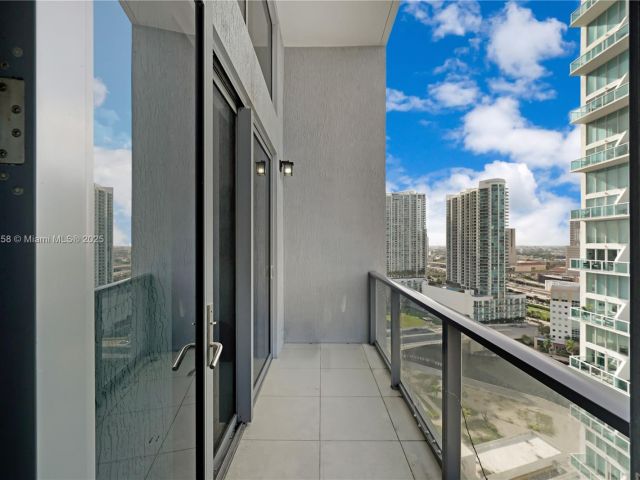 Apartment for sale  Unit #2706 - photo 6228020