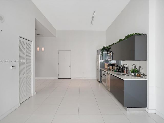 Apartment for sale  Unit #2706 - photo 6228021