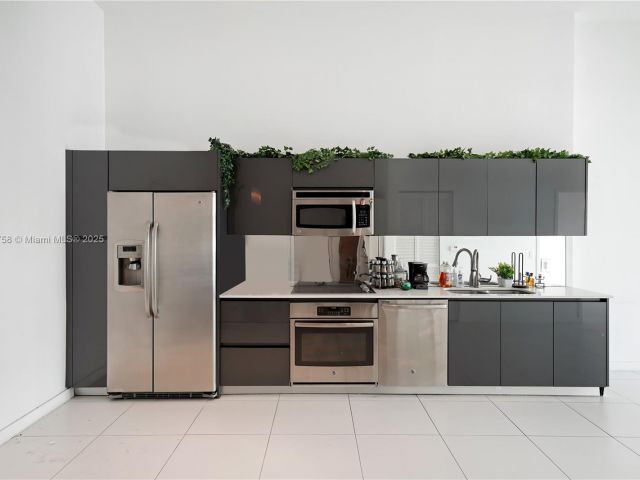 Apartment for sale  Unit #2706 - photo 6228023