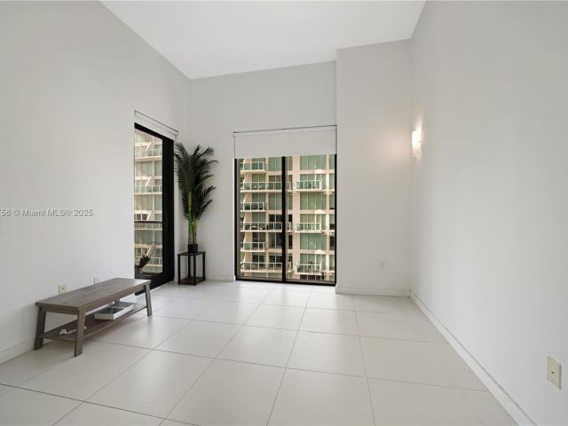 Apartment for sale  Unit #2706 - photo 6228028