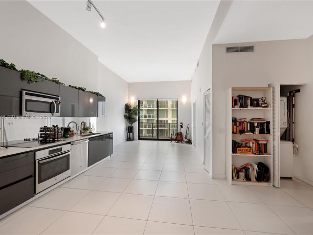 Apartment for sale  Unit #2706 - photo 6228029