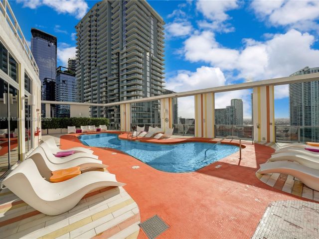 Apartment for sale  Unit #2706 - photo 6228033