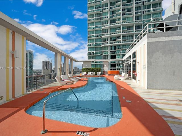 Apartment for sale  Unit #2706 - photo 6228034