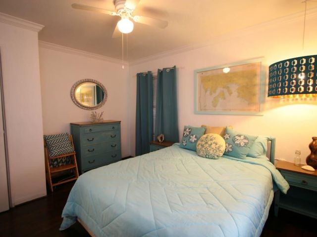 Home for sale at 100 NE 5th Street - photo 6204211