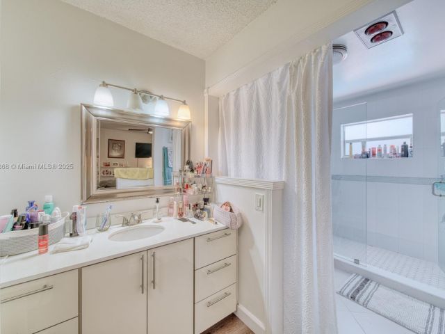 Home for sale at 10000 SW 147th Ct - photo 6205365