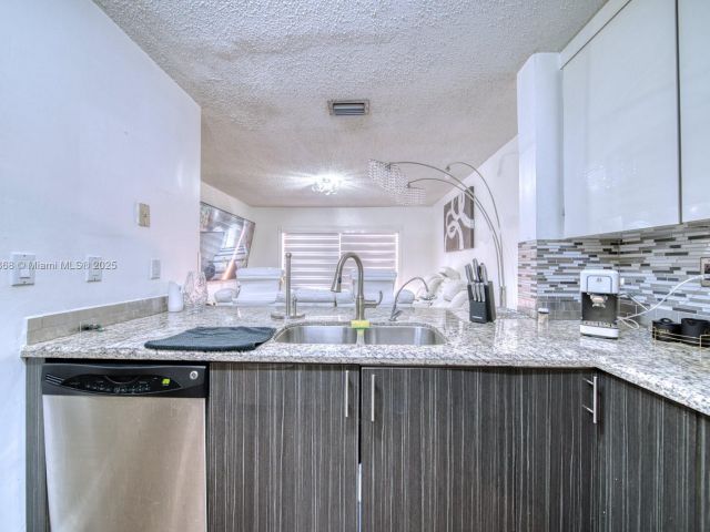 Home for sale at 10000 SW 147th Ct - photo 6205381