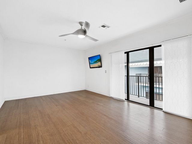 Home for sale at 1260 N Riverside Dr 1260 - photo 6207334