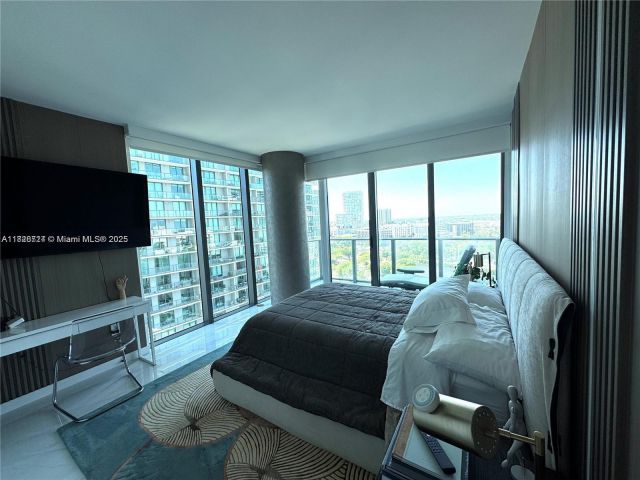 Apartment for sale  Unit #1401 - photo 6211512