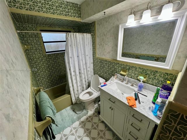 Home for sale at 9601 SW 66th St - photo 6227360