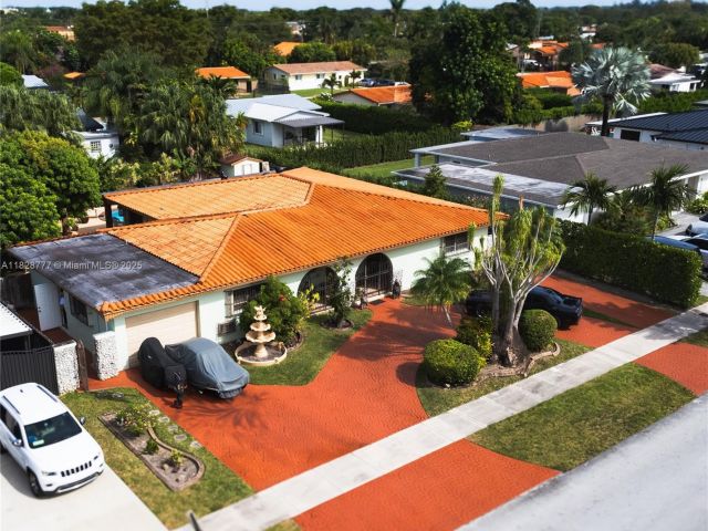 Home for sale at 9601 SW 66th St - photo 6227376