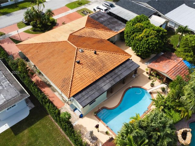 Home for sale at 9601 SW 66th St - photo 6227378