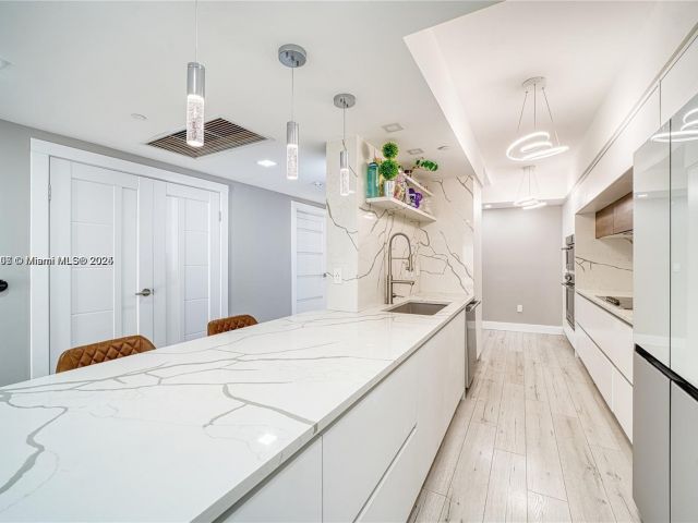 Apartment for sale  Unit #3708 - photo 6206994