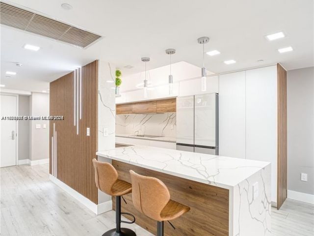 Apartment for sale  Unit #3708 - photo 6207000