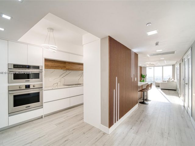 Apartment for sale  Unit #3708 - photo 6207003