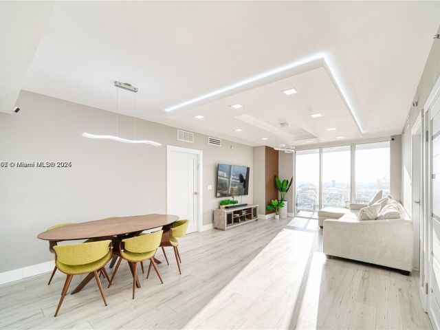 Apartment for sale  Unit #3708 - photo 6207006