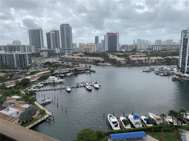 Apartment for rent  Unit #1721 - photo 6207144