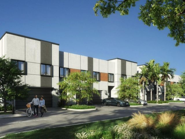 Home for sale at 1544 N Dixie Hwy 1544 - photo 6209077