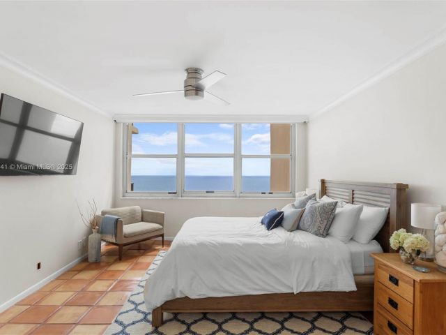 Apartment for rent  Unit #2302 - photo 6208047