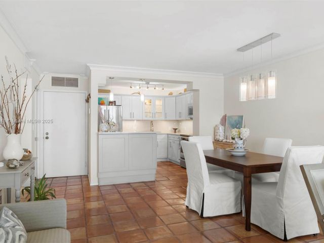 Apartment for rent  Unit #2302 - photo 6208049