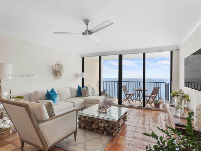 Apartment for rent  Unit #2302 - photo 6208057