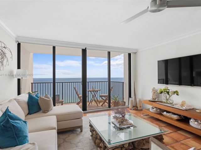 Apartment for rent  Unit #2302 - photo 6208066