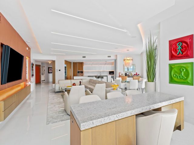 Apartment for sale  Unit #902 - photo 6208622