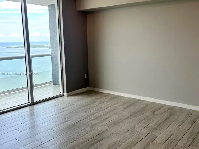2-bedroom condo for sale in Miami - 50 Biscayne Blvd 4706 - MondialRealty