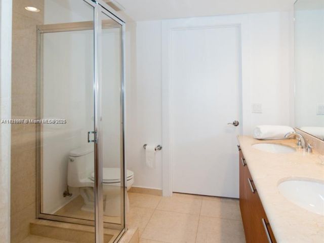 Apartment for sale  Unit #4706 - photo 6225916