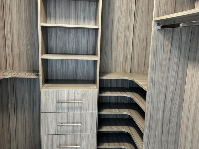 Apartment for sale  Unit #4706 - photo 6225918