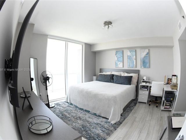 Apartment for sale  Unit #4706 - photo 6225919