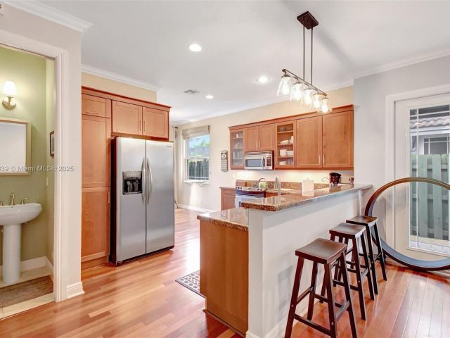 Home for sale at 1110 SE 4th Ave - photo 6223838