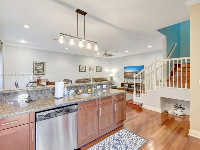 Home for sale at 1110 SE 4th Ave - photo 6223841