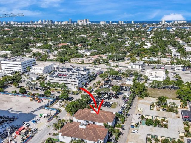 Home for sale at 1110 SE 4th Ave - photo 6223844