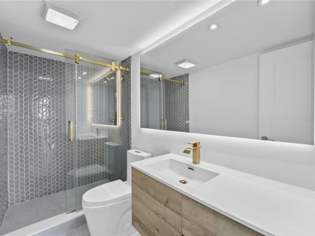 Apartment for sale  Unit #1035 - photo 6237715