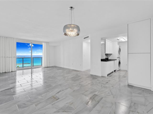 Apartment for sale  Unit #1035 - photo 6237726