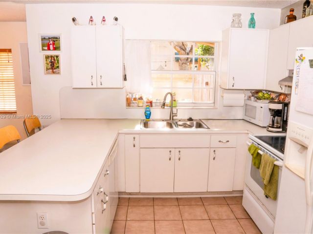 Home for sale at 7081 SW 158th ct - photo 6207436