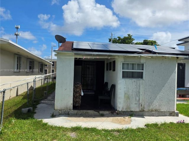 Home for sale at 2237 NW 50th St - photo 6213328