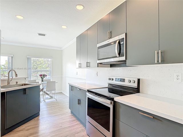 Home for sale at 1568 SE 20th Ter - photo 6207662